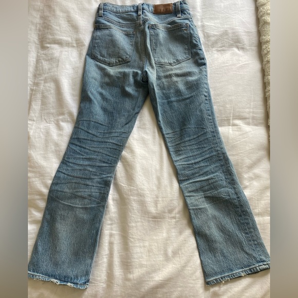 Madewell Cali Demi-Boot Jeans in a Light Wash - Picture 2 of 9